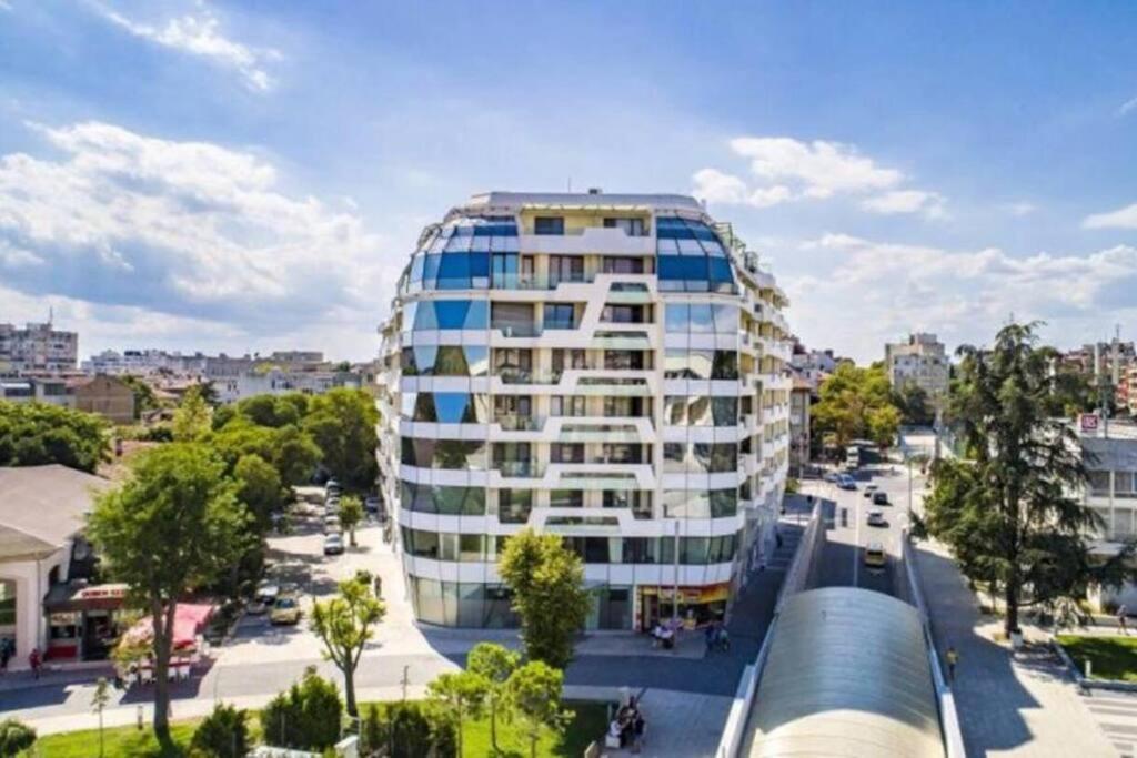 *Hot* Main Square Brand New Luxury Apartment Burgas Exterior photo